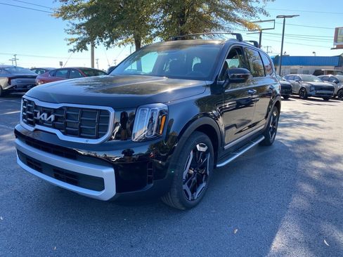 New 2025 Kia Telluride S image 3