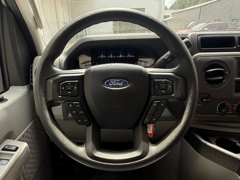 Used 2023 Ford E-450 and Econoline 450 Super Duty w/ Power Windows & Locks Group RWD image 15