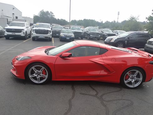 Used 2022 Chevrolet Corvette Stingray Preferred Cpe w/ Z51 Performance Package image 6