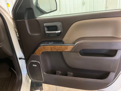 Used 2015 GMC Sierra 1500 SLT w/ SLT Crew Cab Value Package AWD/4WD image 28