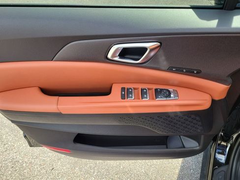 New 2026 Kia Carnival EX FWD image 19