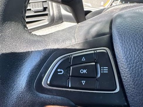 Used 2018 Ford EcoSport SE w/ SE Convenience Package FWD image 32