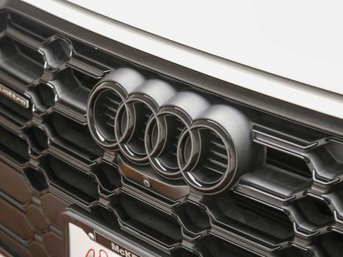 Certified 2023 Audi Q5 2.0T Premium Plus w/ Premium Plus Package AWD/4WD image 9