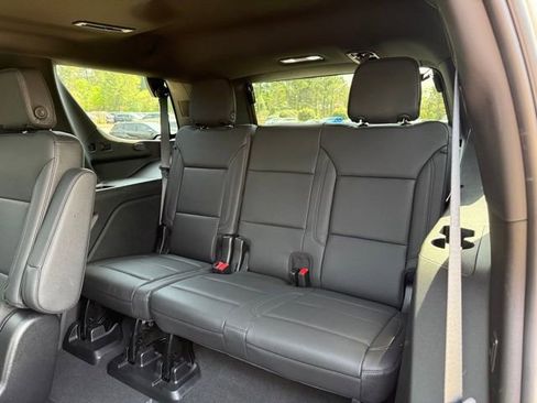 Used 2024 Chevrolet Tahoe Z71 w/ Off-Road Capability Package image 29