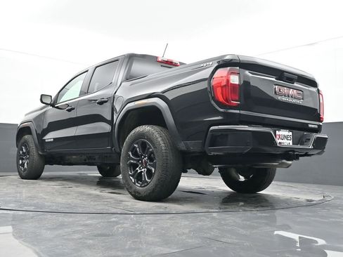 Used 2025 GMC Canyon Elevation image 66