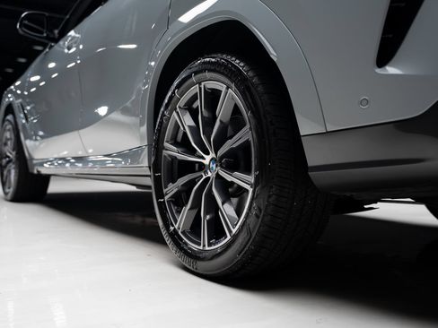 Used 2025 BMW X6 xDrive40i AWD/4WD image 78