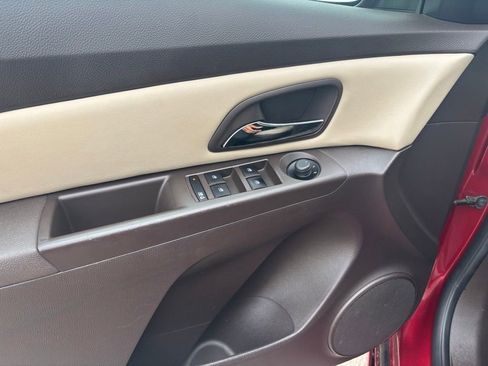 Used 2012 Chevrolet Cruze LT w/ RS Package FWD image 15