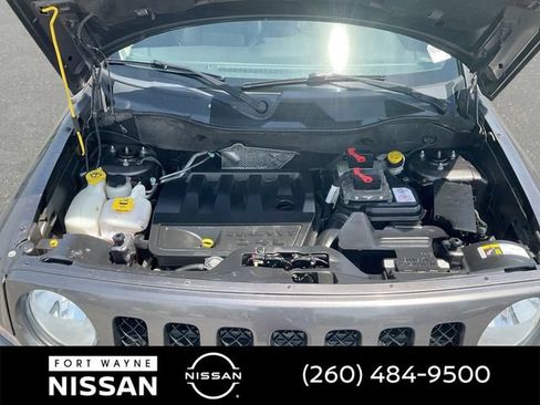 Used 2016 Jeep Patriot High Altitude AWD/4WD image 36