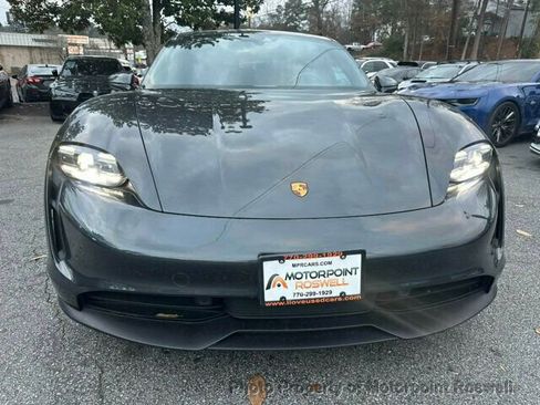 Used 2023 Porsche Taycan image 7
