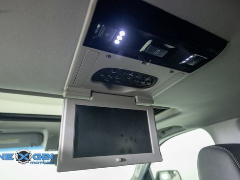 Used 2020 Chevrolet Tahoe Premier AWD/4WD image 30