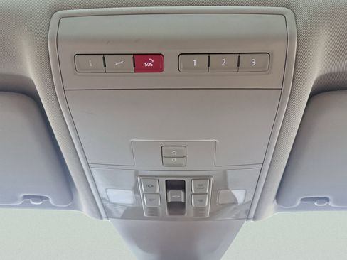 Used 2018 Volkswagen Atlas SEL Premium image 71