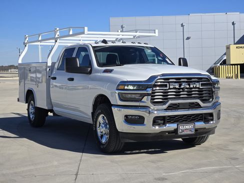 New 2026 RAM 2500 Tradesman w/ Chrome Appearance Group image 3