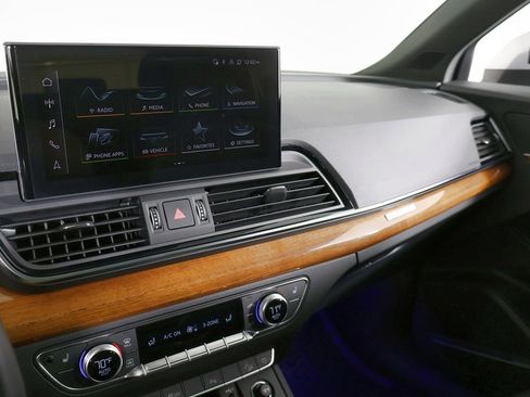 Used 2022 Audi Q5 2.0T Premium Plus AWD/4WD image 37