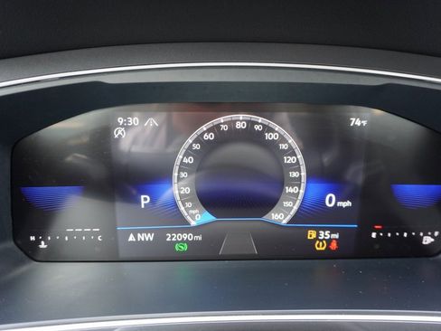 Used 2024 Volkswagen Tiguan Wolfsburg Edition image 11