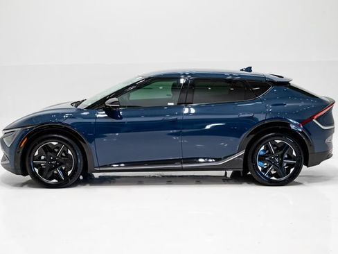 Used 2025 Kia EV6 Wind RWD image 28
