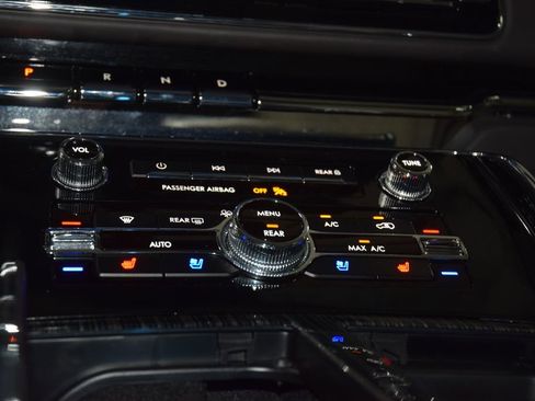 Used 2024 Lincoln Navigator Black Label AWD/4WD image 31