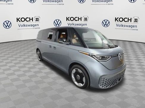 New 2025 Volkswagen ID. Buzz Pro S image 2