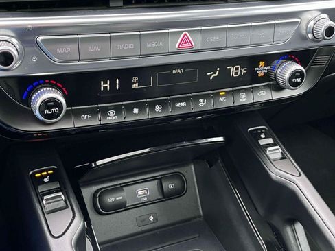Used 2022 Kia Telluride S AWD/4WD image 27
