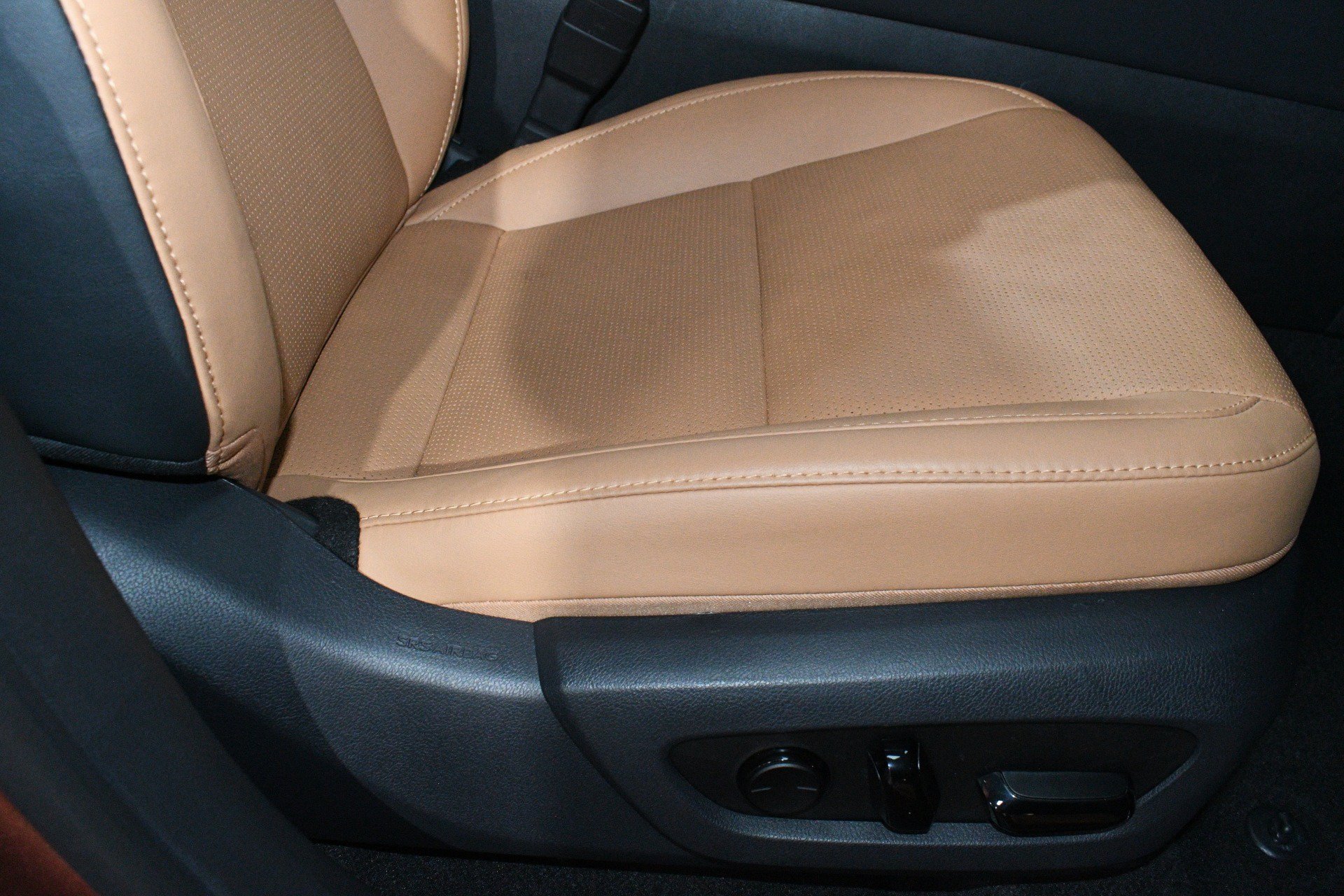 Used 2025 Lexus RX 350 Premium Plus w/ Convenience Package FWD image 14