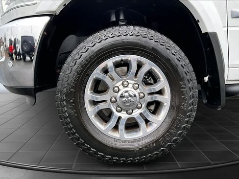 Used 2018 RAM 3500 Laramie image 8