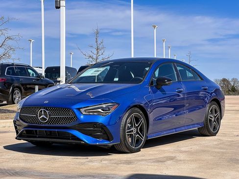 Used 2025 Mercedes-Benz CLA 250 image 4