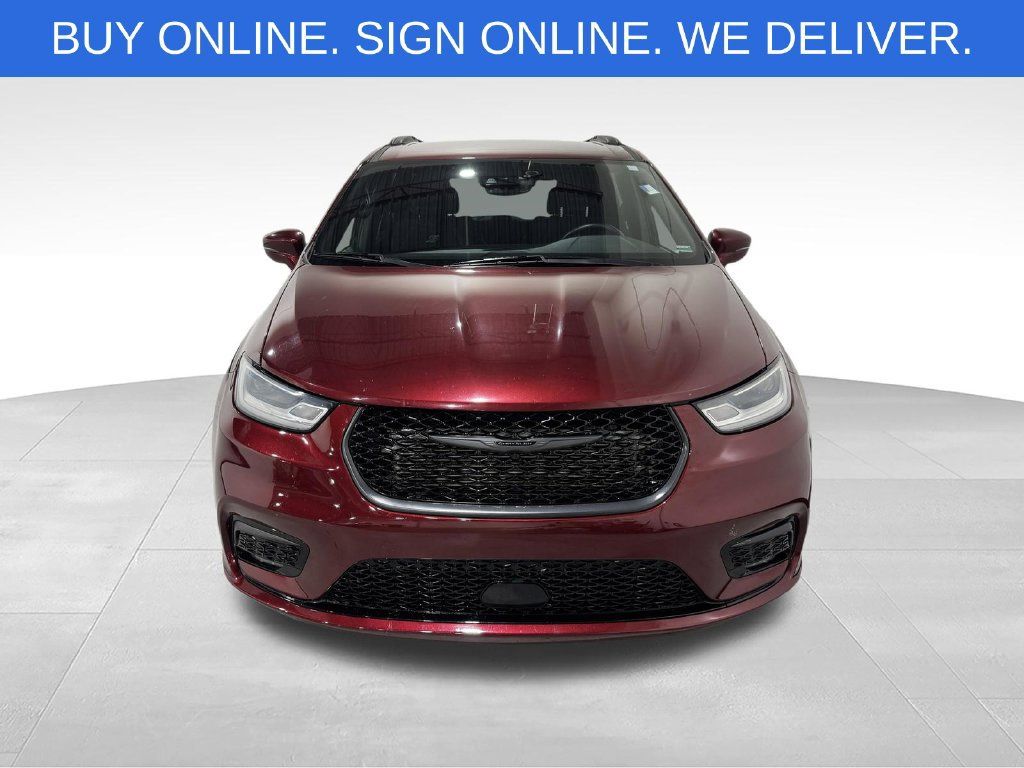 Used 2021 Chrysler Pacifica Touring w/ S Appearance Package FWD image 11