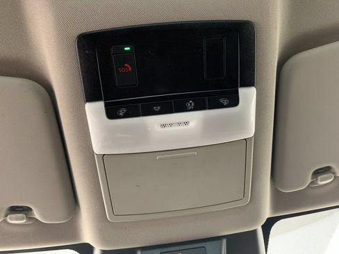 Used 2023 Nissan Rogue SV FWD image 27