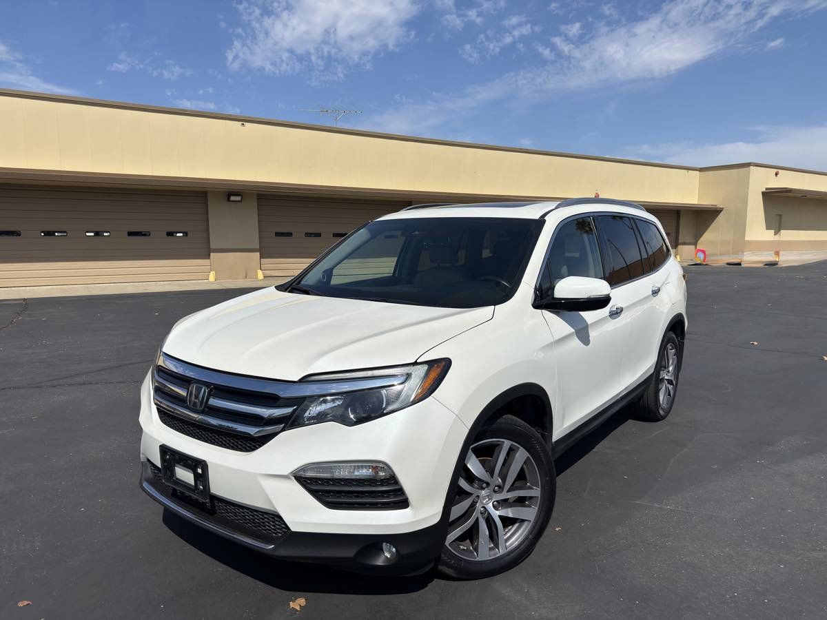 Used 2016 Honda Pilot Touring image 3