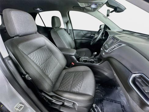 Used 2020 Chevrolet Equinox LT FWD image 28