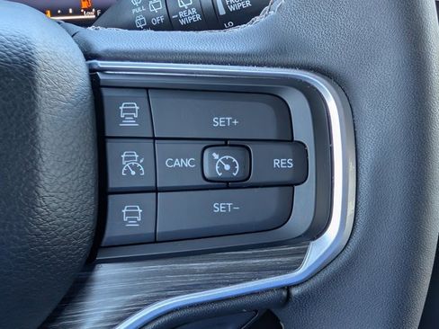 Used 2024 Jeep Wagoneer Series III image 24