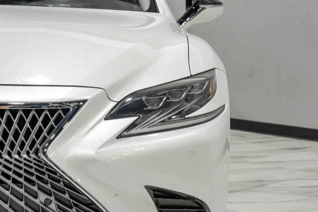 Used 2018 Lexus LS 500 w/ Accessory Package (Z1) RWD image 64