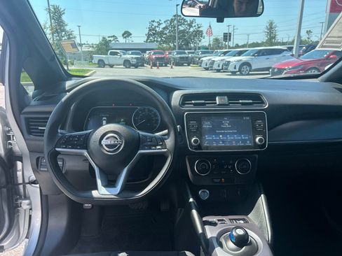 Certified 2024 Nissan Leaf S image 29