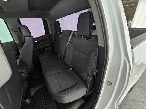 Used 2020 Chevrolet Silverado 1500 W/T RWD image 17