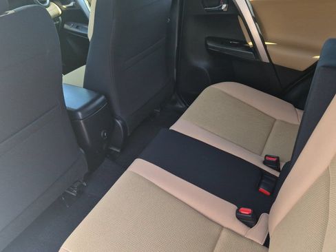 Used 2017 Toyota RAV4 XLE FWD image 11