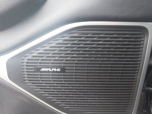 Used 2023 Jeep Wagoneer 4WD w/ Premium Group I image 9