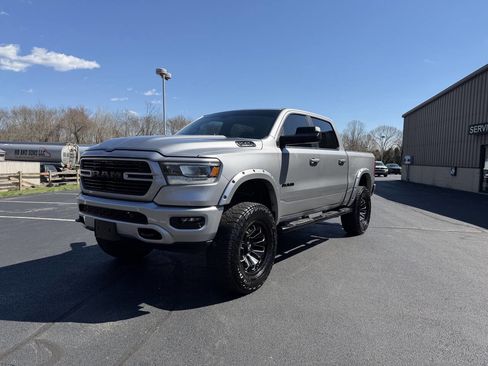 Used 2020 RAM 1500 Big Horn AWD/4WD image 3