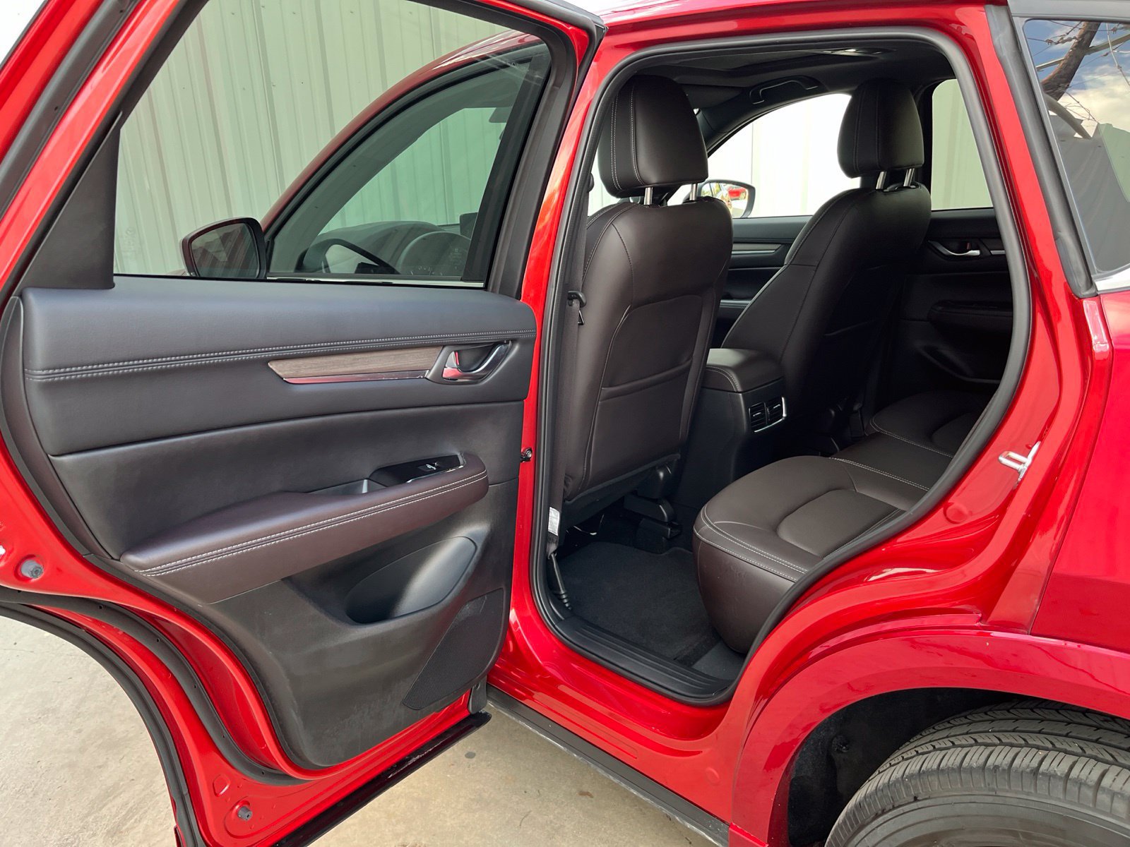 Used 2024 MAZDA CX-5 Signature AWD/4WD image 13