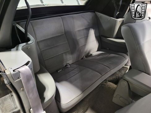Used 1989 Ford Mustang LX image 23