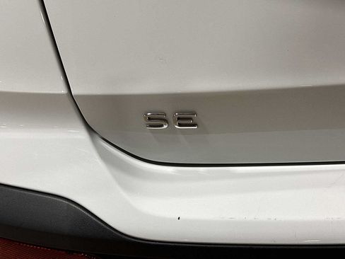 Used 2022 Volkswagen Taos SE AWD/4WD image 25