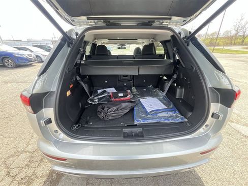 New 2025 Mitsubishi Outlander SE image 24