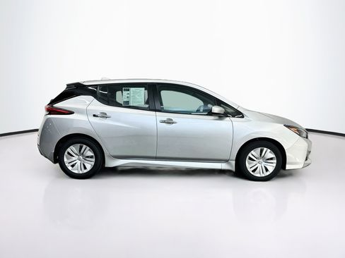 Used 2025 Nissan Leaf S FWD image 10