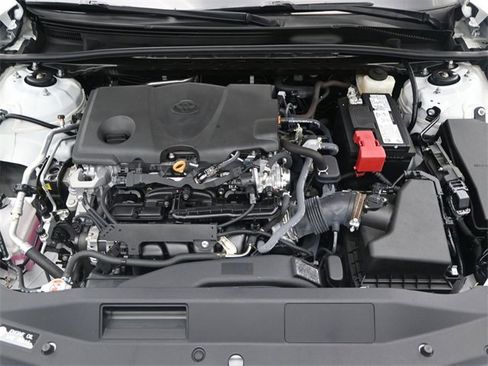 Used 2023 Toyota Camry LE image 17