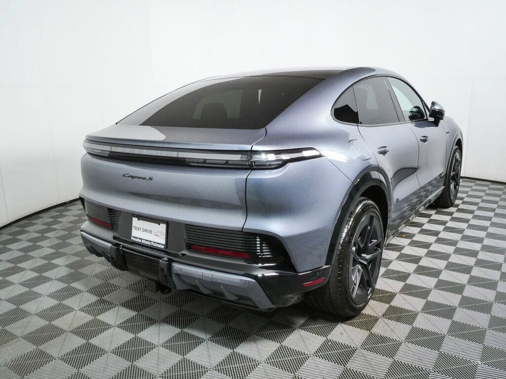 New 2026 Porsche Cayenne S AWD/4WD image 31