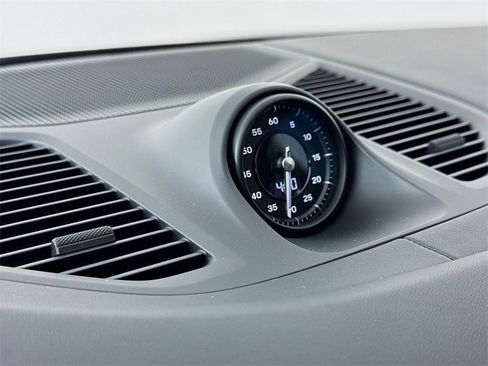 New 2026 Porsche Cayenne S image 17