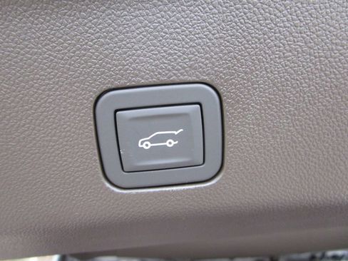 New 2026 GMC Yukon Elevation w/ Elevation Premium Package image 11