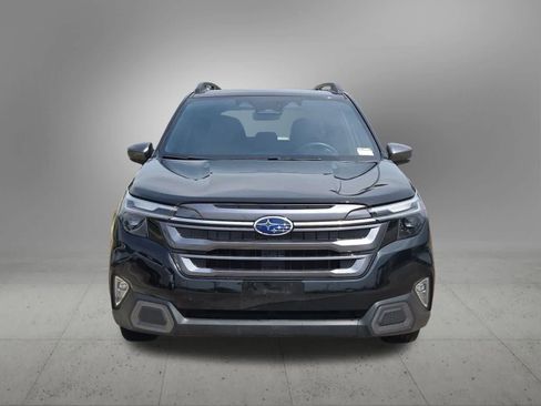 Used 2025 Subaru Forester Limited AWD/4WD image 9
