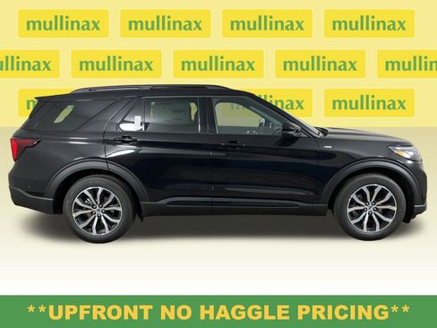 New 2026 Ford Explorer ST-Line image 2