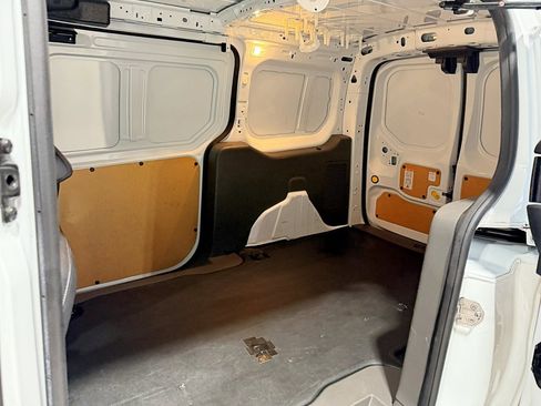 Used 2022 Ford Transit Connect XL image 28