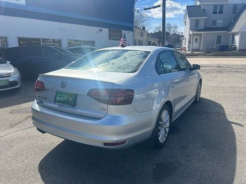 Used 2016 Volkswagen Jetta SEL FWD image 7