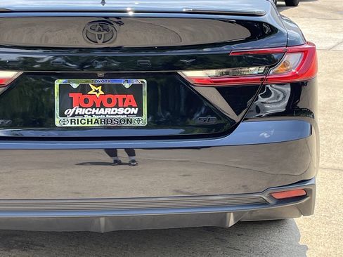 Used 2026 Toyota Camry SE FWD image 6